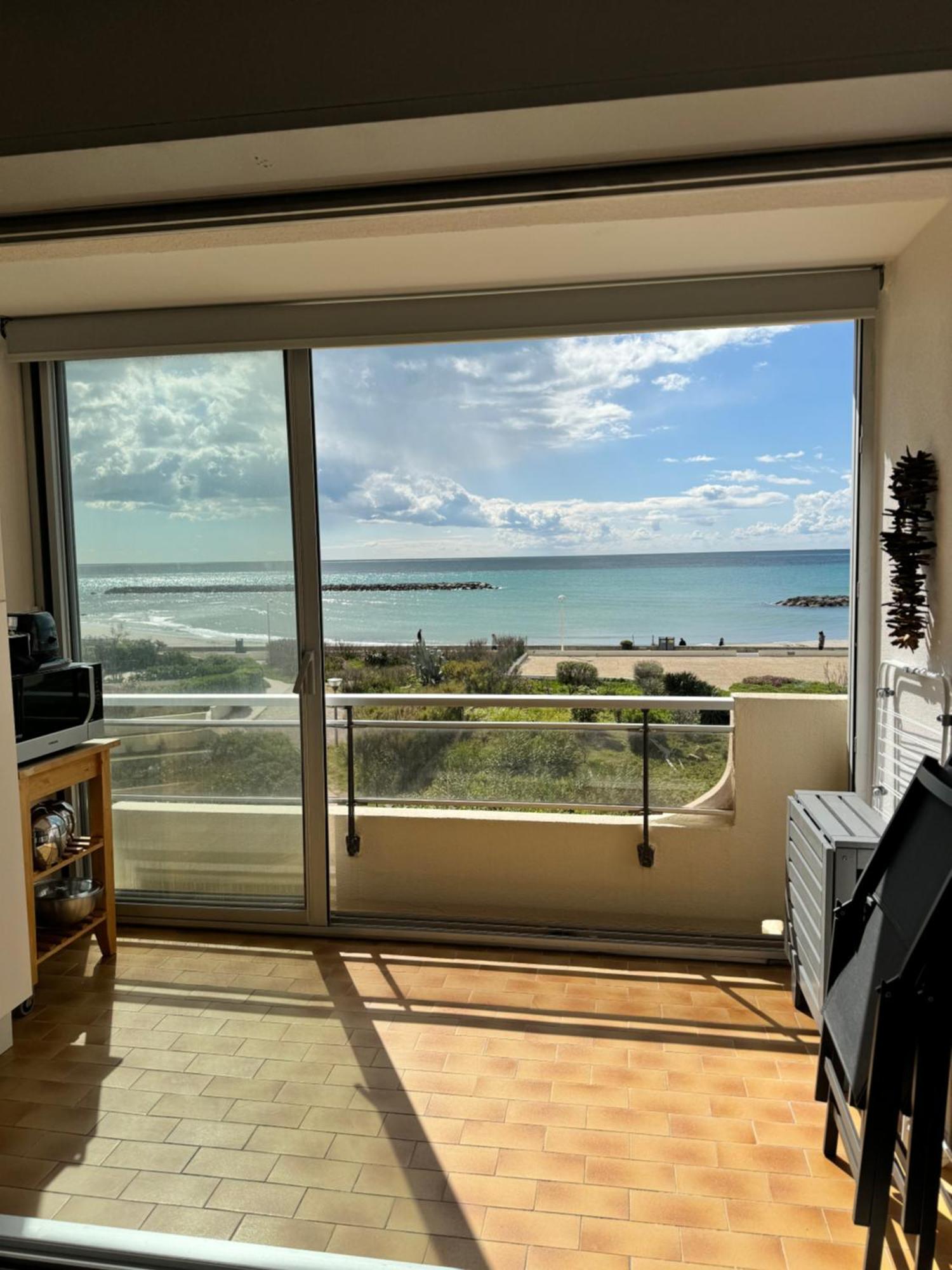 Apartment Appt - 4 Personnes - Vue - Parking - Rive Droite *